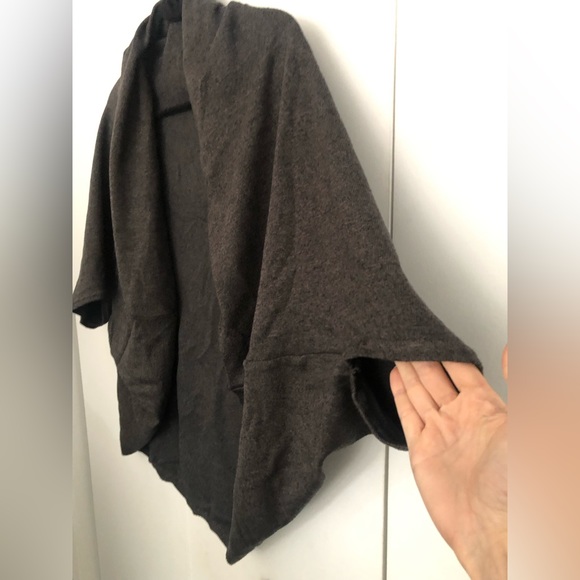 Charcoal cardigan sweater - Picture 2 of 4